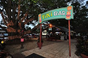 Days Inn by Wyndham Fort Myers Springs Resort