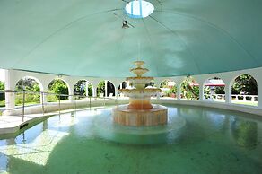 Days Inn by Wyndham Fort Myers Springs Resort