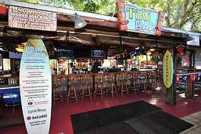 Days Inn by Wyndham Fort Myers Springs Resort