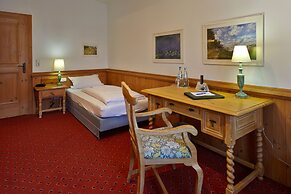 Hotel Sauerlacher Post