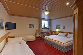 Hotel Sauerlacher Post