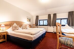 Hotel Sauerlacher Post