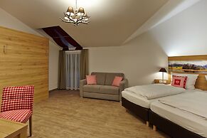 Hotel Sauerlacher Post