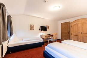Hotel Sauerlacher Post