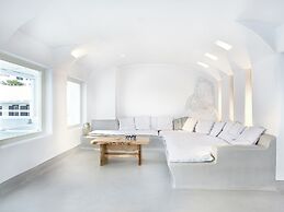 Mykonos Blu, A Grecotel Resort To Live