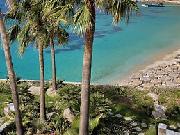 Mykonos Blu, A Grecotel Resort To Live