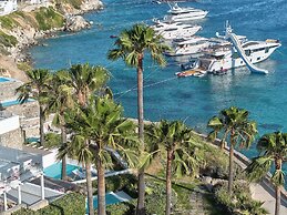 Mykonos Blu, A Grecotel Resort To Live