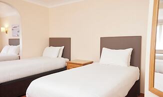 Farmhouse Innlodge by Greene King Inns