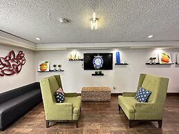 Days Inn by Wyndham Great Lakes Naval Base
