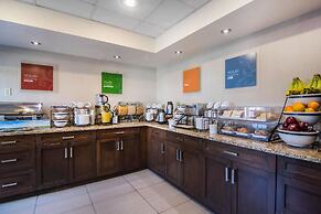 Comfort Inn & Suites Airport South