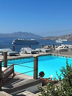Tharroe of Mykonos