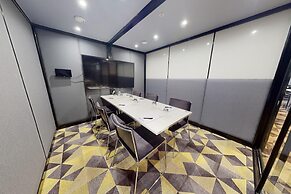 Village Hotel Cardiff