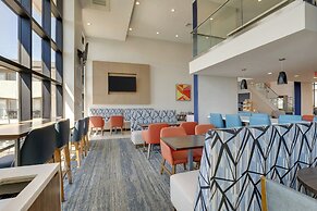 Holiday Inn Express Hotel & Suites Branson 76 Central by IHG
