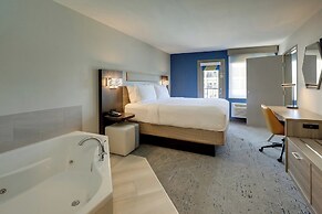 Holiday Inn Express Hotel & Suites Branson 76 Central by IHG