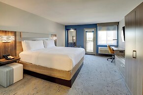 Holiday Inn Express Hotel & Suites Branson 76 Central by IHG