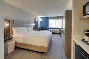 Holiday Inn Express Hotel & Suites Branson 76 Central by IHG