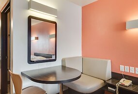 Motel 6 Brownsville, TX North