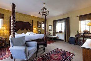Master Builders House Hotel