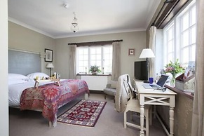 Master Builders House Hotel