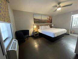 Days Inn by Wyndham Holladay