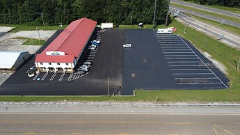 Days Inn by Wyndham Holladay