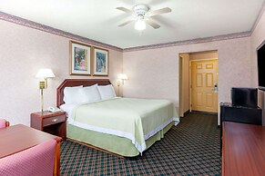 Days Inn by Wyndham Holladay