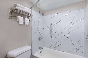 Days Inn by Wyndham Holladay