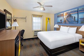 Days Inn by Wyndham Holladay