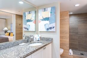 DiamondHead Beach Resort