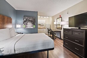 Extended Stay America Suites Miami Airport Blue Lagoon