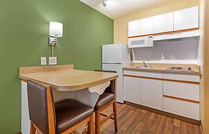 Extended Stay America Suites Washington DC Falls Church