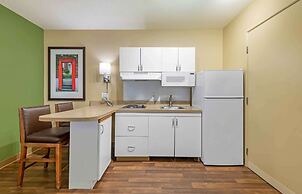 Extended Stay America Suites Washington DC Falls Church
