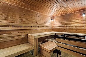 Grand Pacific Palisades