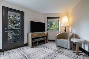 The Newberry Hotel Bend, Tapestry Collection by Hilton