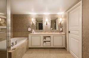 Paris Las Vegas Resort & Casino