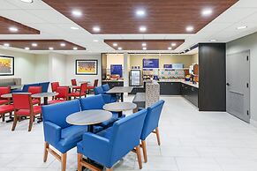 Holiday Inn Express & Suites Sulphur (Lake Charles) by IHG