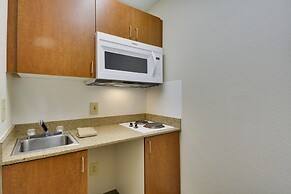 HomeTowne Studios by Red Roof Austin