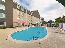 La Quinta Inn & Suites by Wyndham Austin Round Rock