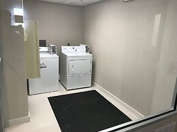 hom hotel + suites, Trademark Collection by Wyndham