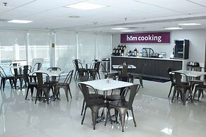 hom hotel + suites, Trademark Collection by Wyndham