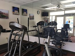 hom hotel + suites, Trademark Collection by Wyndham