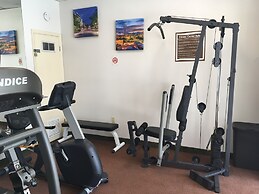 hom hotel + suites, Trademark Collection by Wyndham