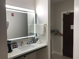 hom hotel + suites, Trademark Collection by Wyndham