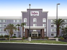 hom hotel + suites, Trademark Collection by Wyndham