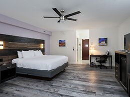 hom hotel + suites, Trademark Collection by Wyndham