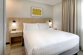 Sonesta Simply Suites Miami Airport Doral