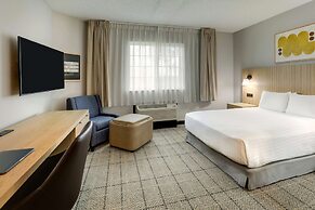 Sonesta Simply Suites Miami Airport Doral