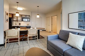 Sonesta Simply Suites Miami Airport Doral