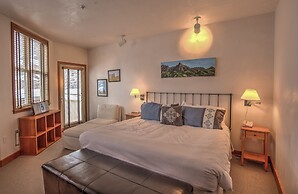 Camel's Garden Hotel