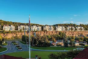 Inn at Bay Harbor, Autograph Collection